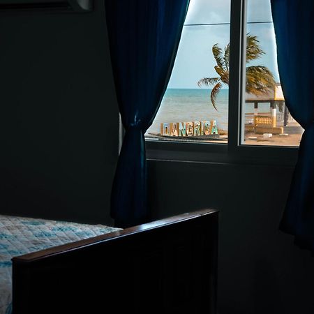 Bonefish Hotel Dangriga Extérieur photo
