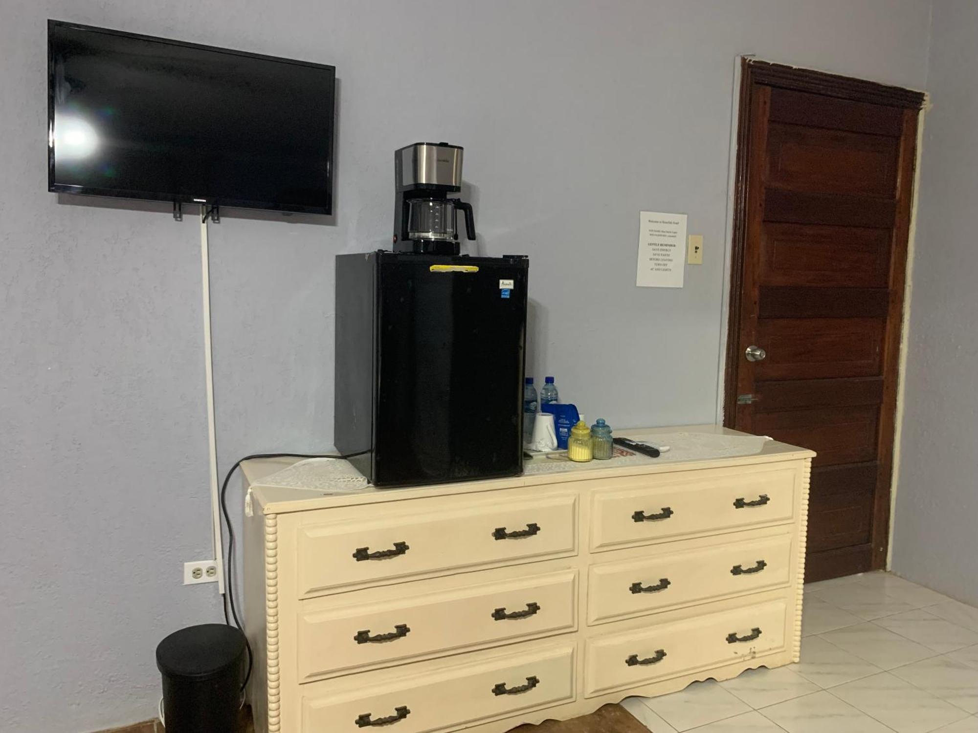 Bonefish Hotel Dangriga Extérieur photo
