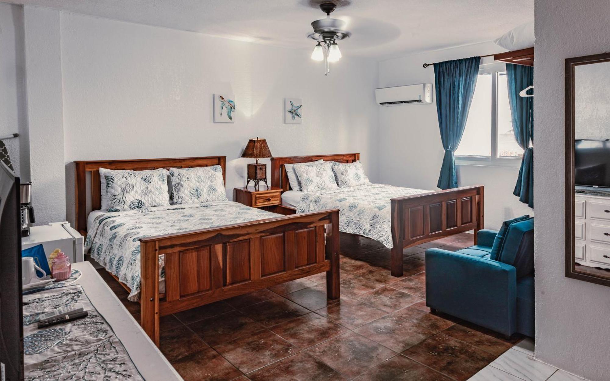 Bonefish Hotel Dangriga Extérieur photo